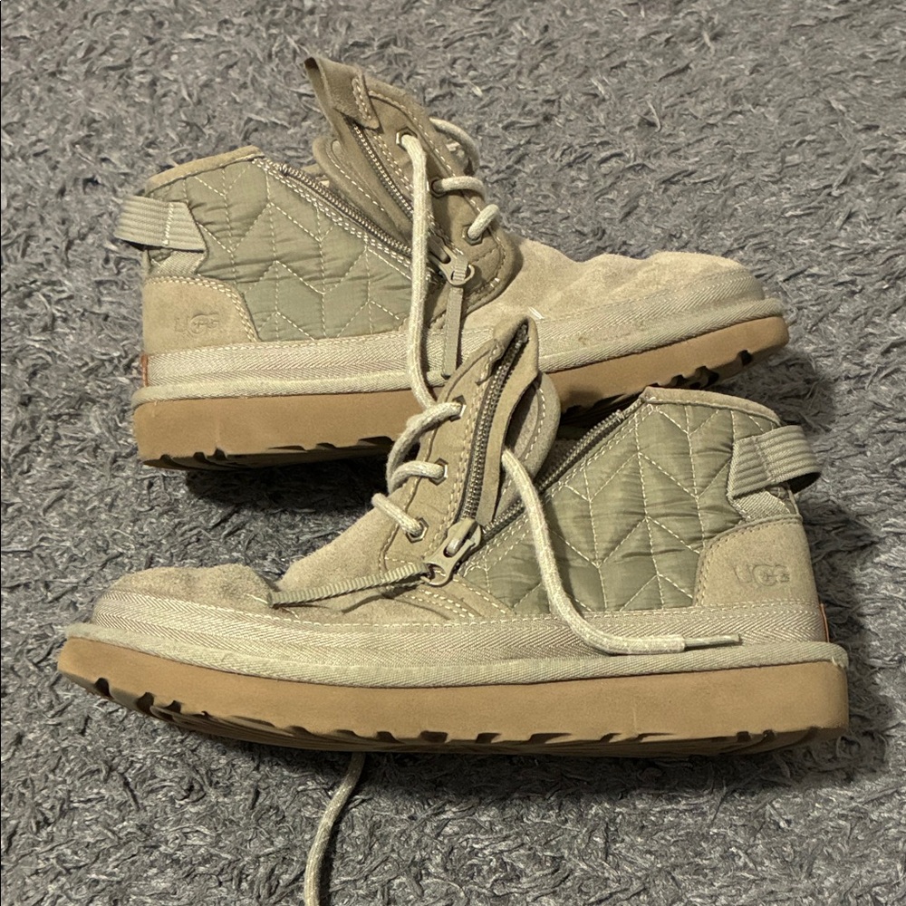 Ugg nuemel boots